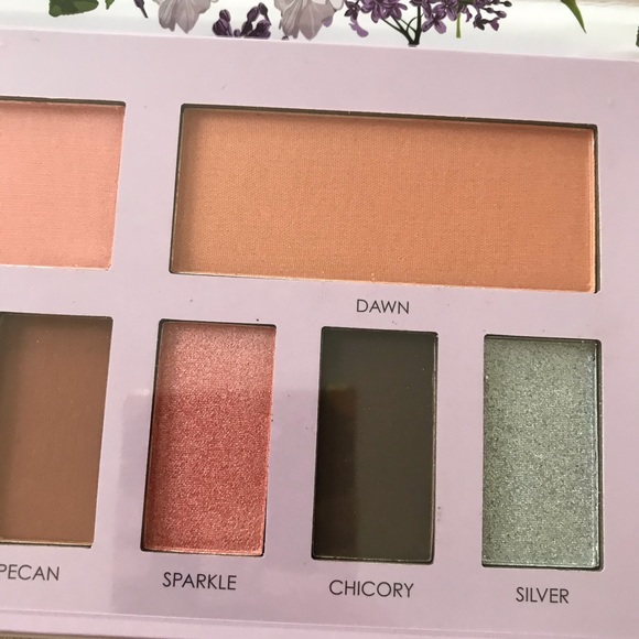 Sakura + Sage Eyeshadow and Blush Palette